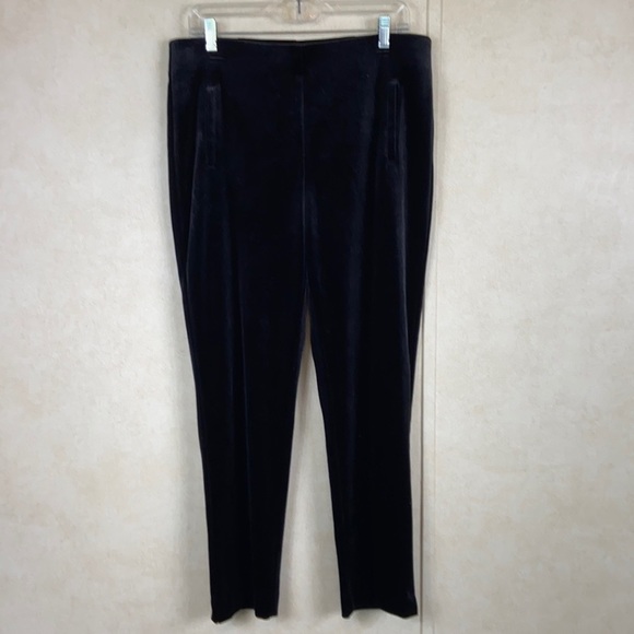 Juliet Velveteen Ankle Pants Size 1.5
STYLE: 570218383 - Picture 2 of 7